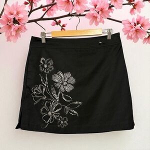 IZOD Cool FX, Black Golf Skort - Size 6 - Floral Design ⛳️